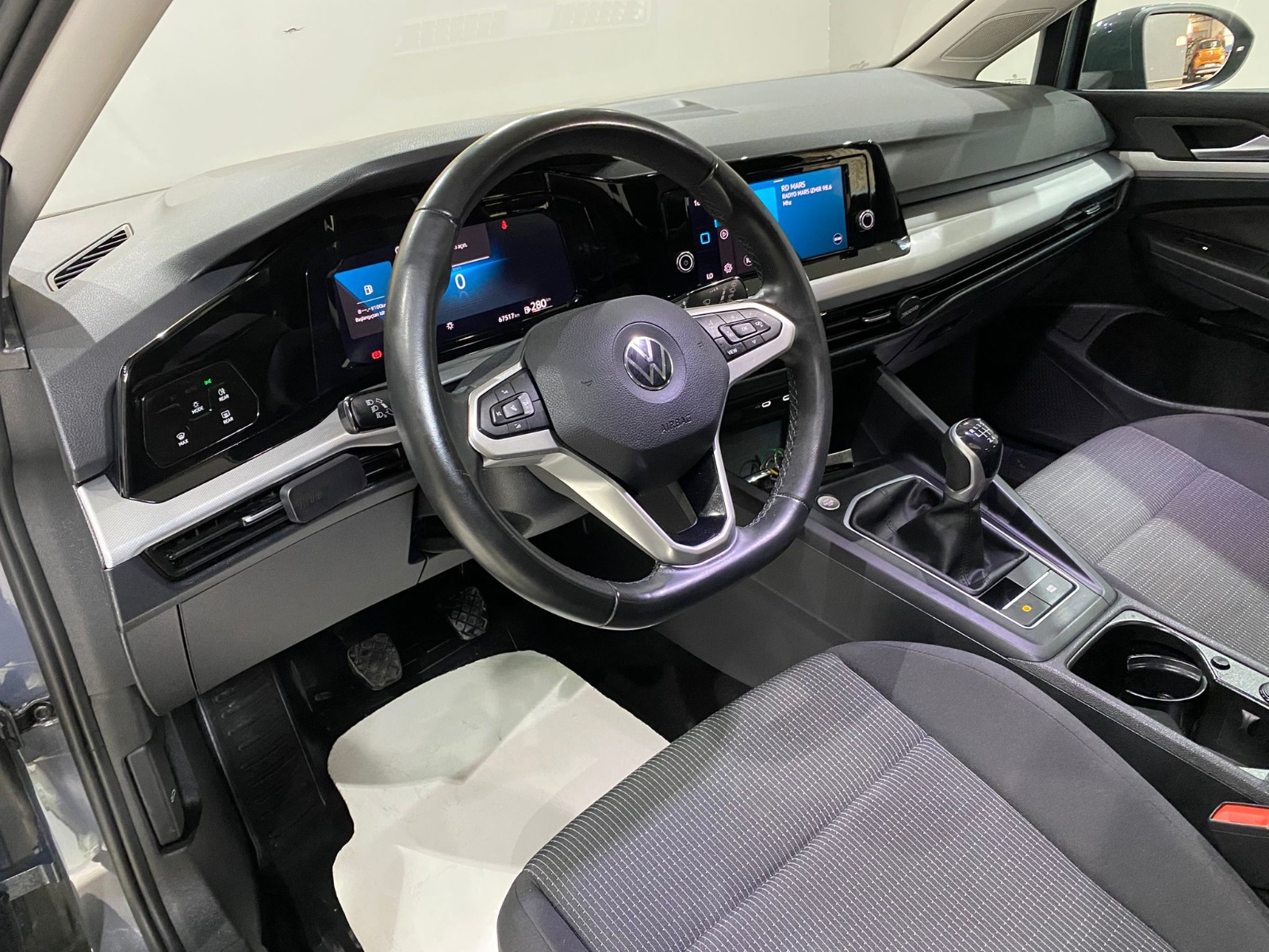 2022 Benzin Manuel Volkswagen Golf Gri Gürel Tasarım Aksesuar Otomotiv San. Tic. Ltd. Şti.