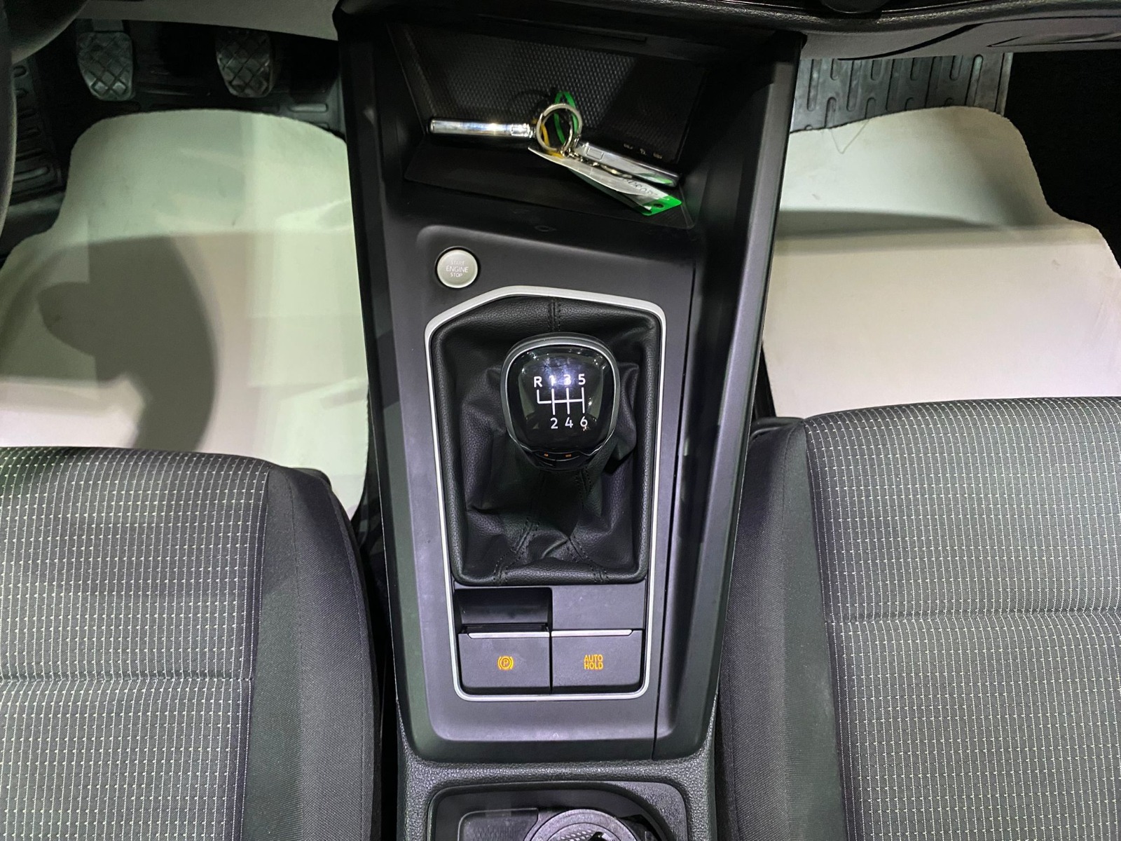 2022 Benzin Manuel Volkswagen Golf Gri Gürel Tasarım Aksesuar Otomotiv San. Tic. Ltd. Şti.