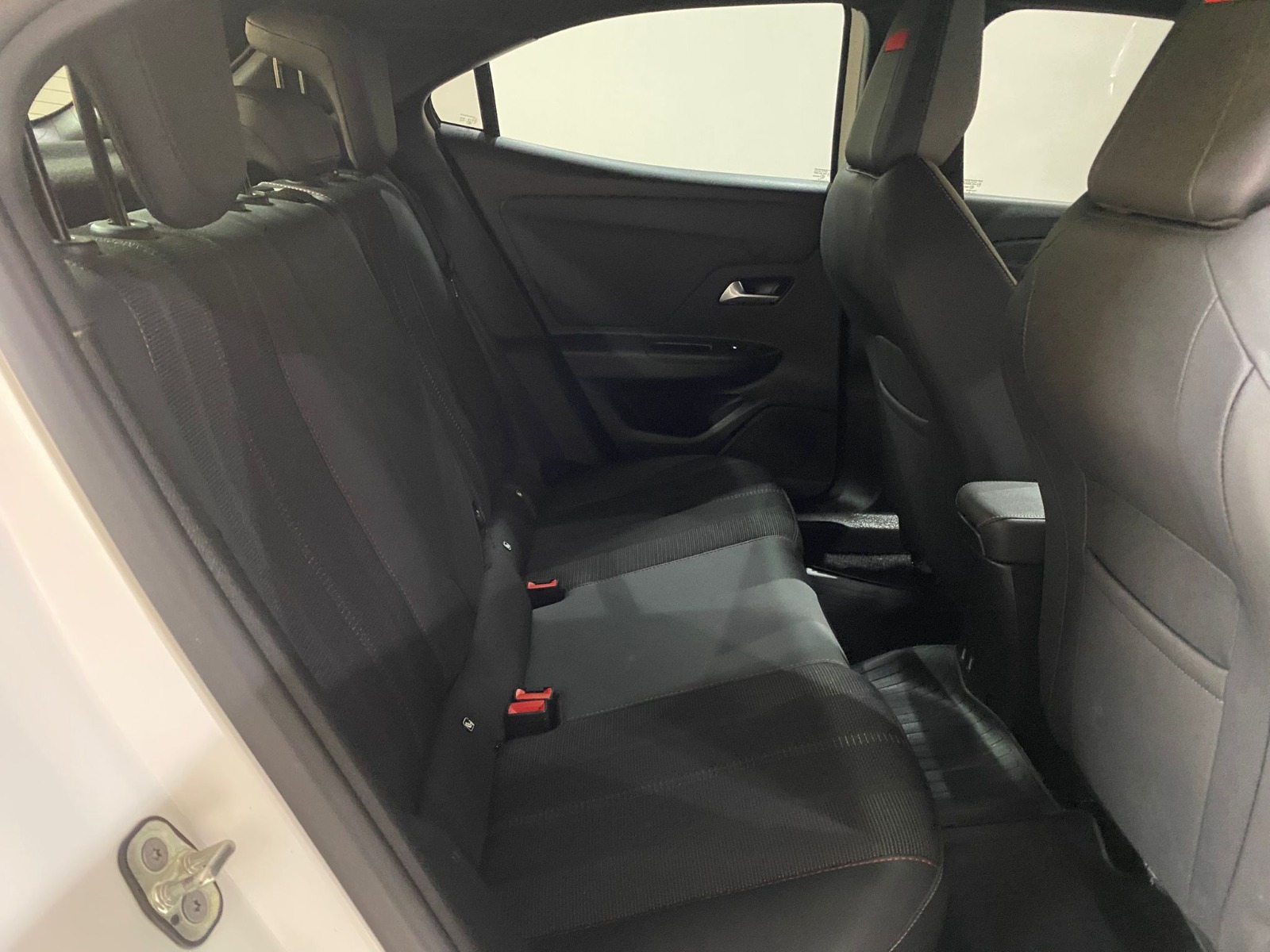 2023 Benzin Otomatik Opel Mokka Beyaz Gürel Tasarım Aksesuar Otomotiv San. Tic. Ltd. Şti.