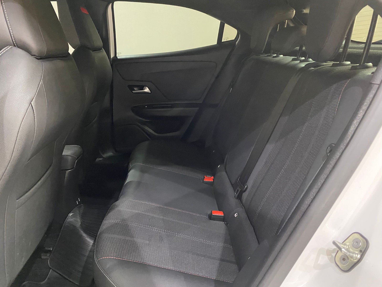 2023 Benzin Otomatik Opel Mokka Beyaz Gürel Tasarım Aksesuar Otomotiv San. Tic. Ltd. Şti.