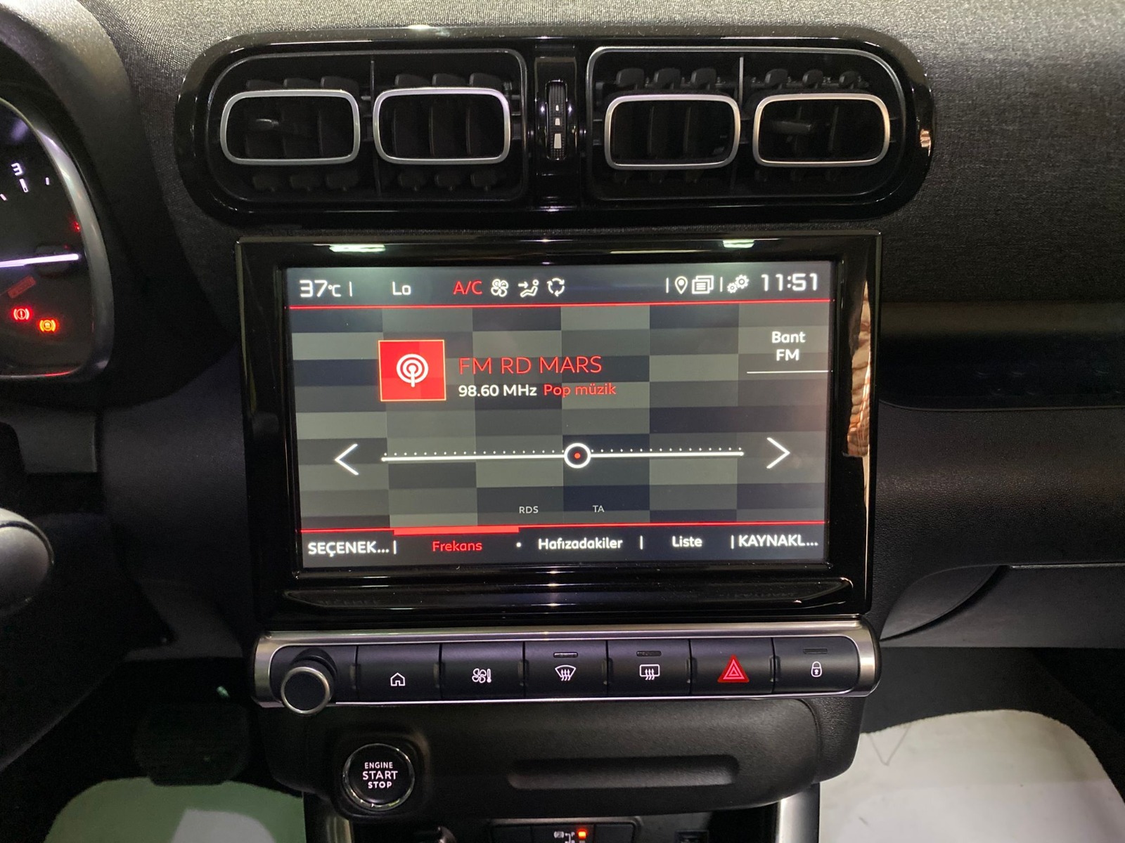 2021 Benzin Otomatik Citroen C3 AirCross Kırmızı Gürel Tasarım Aksesuar Otomotiv San. Tic. Ltd. Şti.