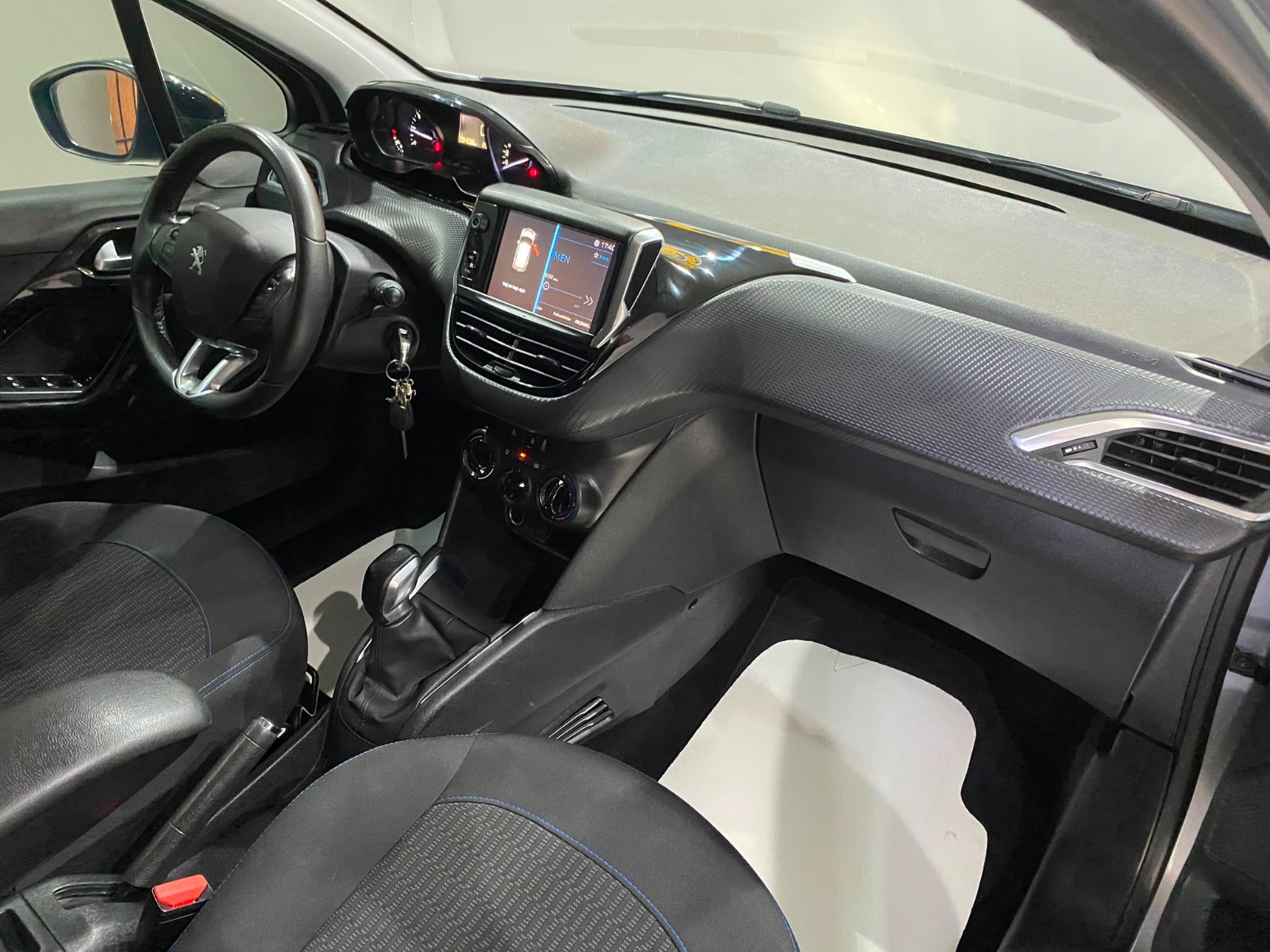 2019 Benzin Manuel Peugeot 208 Gri Gürel Tasarım Aksesuar Otomotiv San. Tic. Ltd. Şti.
