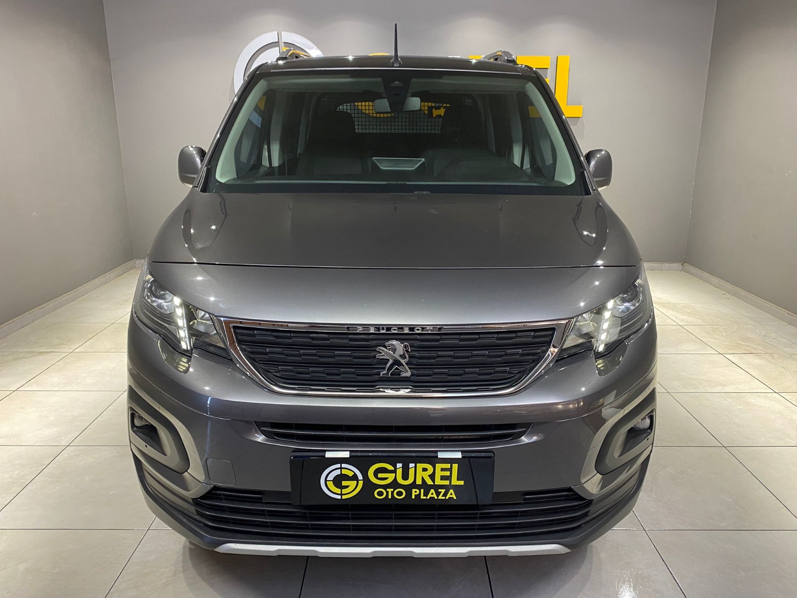 2021 Dizel Manuel Peugeot Rifter Gri Gürel Tasarım Aksesuar Otomotiv San. Tic. Ltd. Şti.