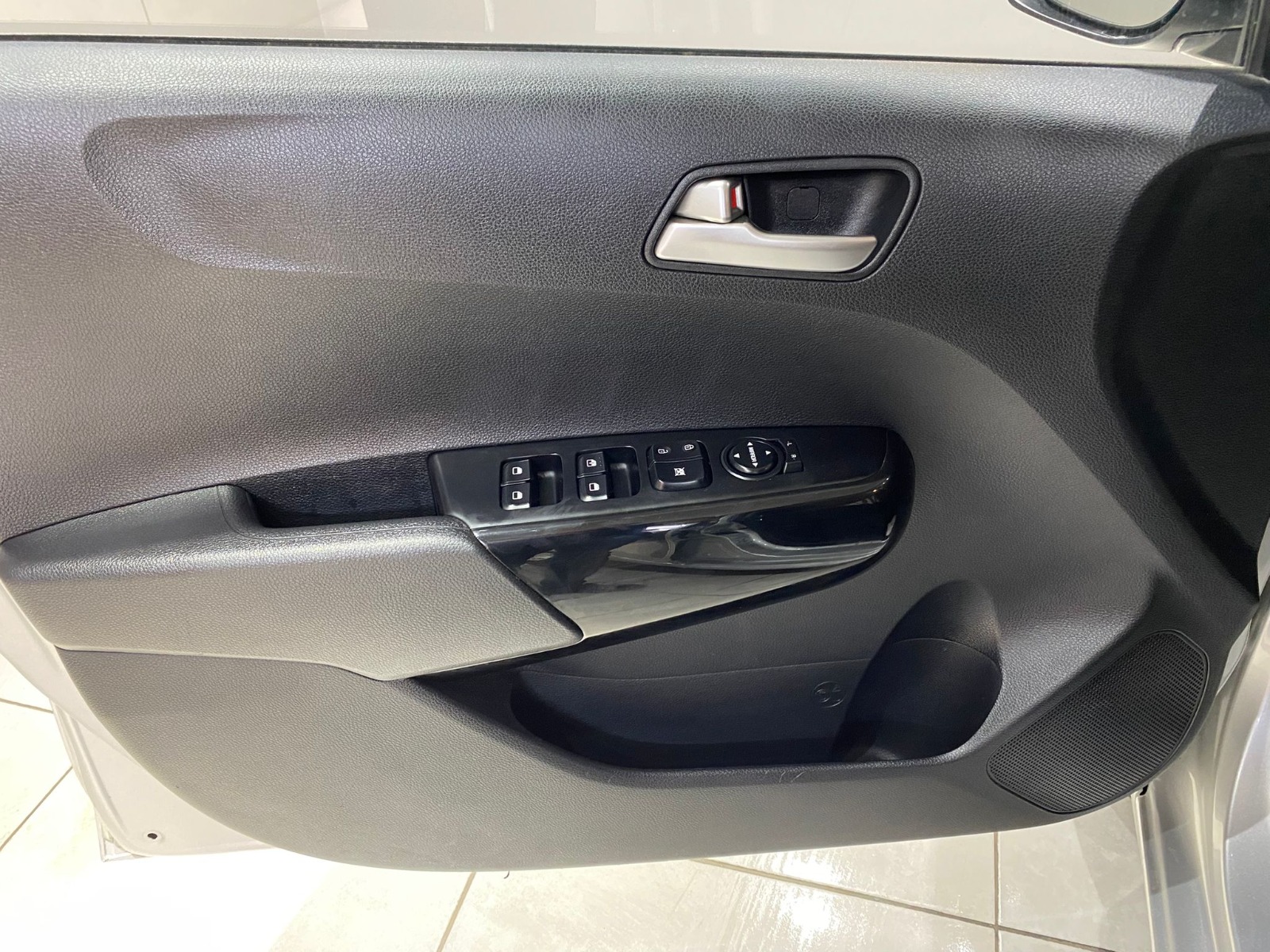 2024 Benzin Otomatik Kia Picanto Gümüş Gri Gürel Tasarım Aksesuar Otomotiv San. Tic. Ltd. Şti.