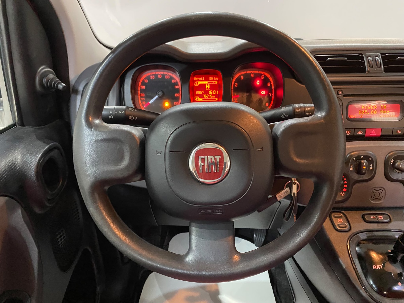 2013 Benzin Otomatik Fiat Panda Kırmızı Gürel Tasarım Aksesuar Otomotiv San. Tic. Ltd. Şti.