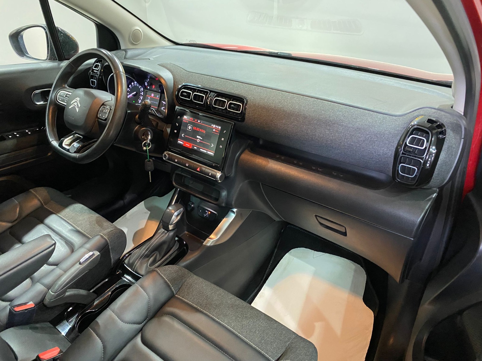 2022 Benzin Otomatik Citroen C3 AirCross Kırmızı Gürel Tasarım Aksesuar Otomotiv San. Tic. Ltd. Şti.