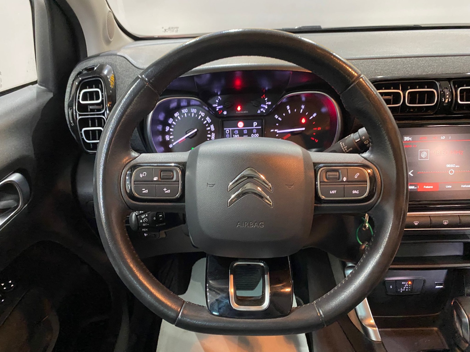 2022 Benzin Otomatik Citroen C3 AirCross Kırmızı Gürel Tasarım Aksesuar Otomotiv San. Tic. Ltd. Şti.