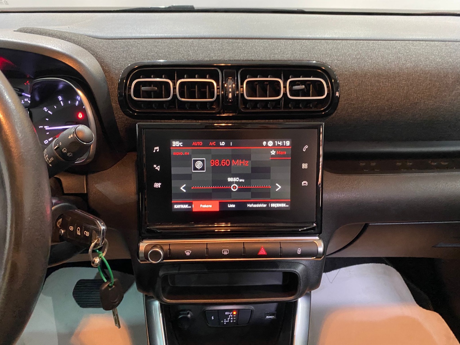 2022 Benzin Otomatik Citroen C3 AirCross Kırmızı Gürel Tasarım Aksesuar Otomotiv San. Tic. Ltd. Şti.