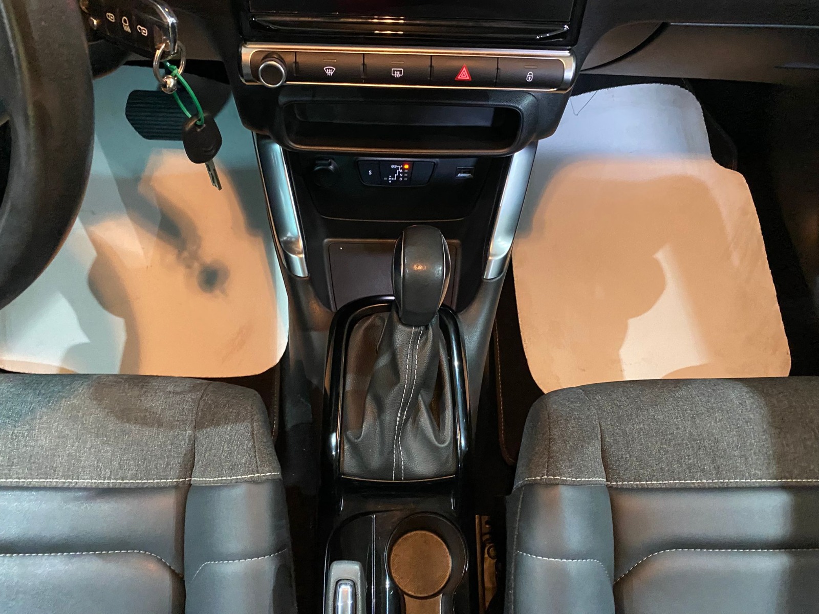 2022 Benzin Otomatik Citroen C3 AirCross Kırmızı Gürel Tasarım Aksesuar Otomotiv San. Tic. Ltd. Şti.