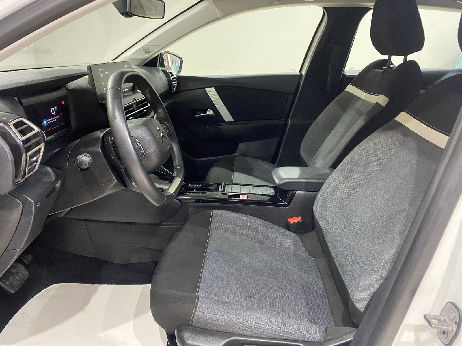 2023 Benzin Otomatik Citroen C4 X Beyaz Gürel Tasarım Aksesuar Otomotiv San. Tic. Ltd. Şti.