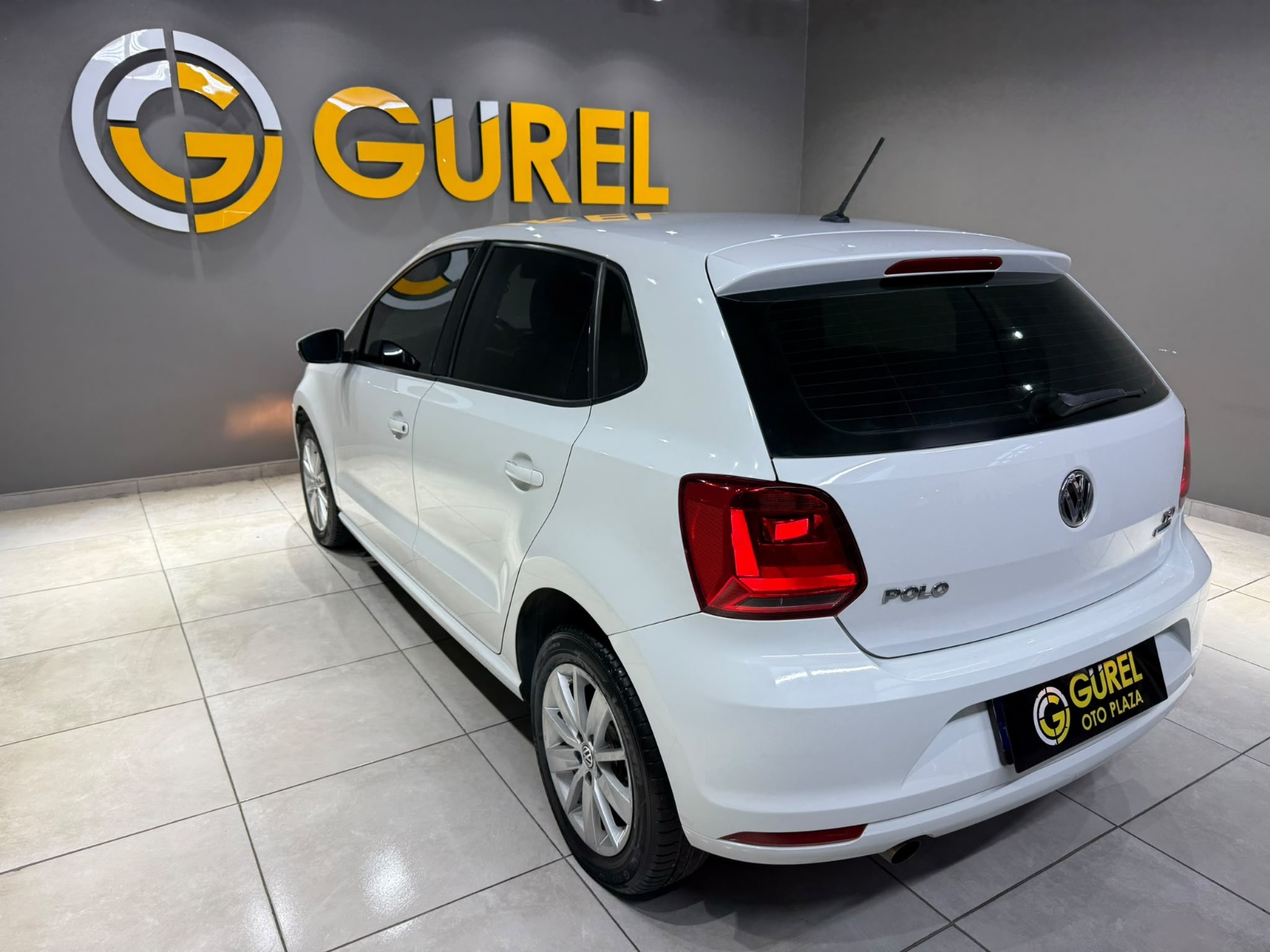 2015 Benzin Manuel Volkswagen Polo Beyaz Gürel Tasarım Aksesuar Otomotiv San. Tic. Ltd. Şti.