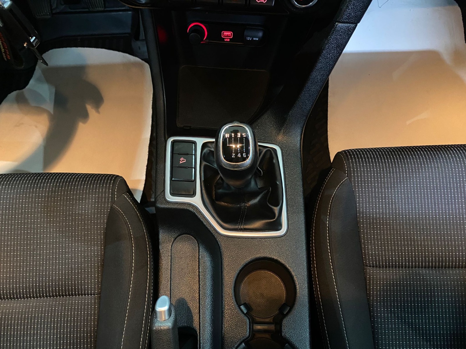 2020 Benzin Manuel Kia Sportage Beyaz Gürel Tasarım Aksesuar Otomotiv San. Tic. Ltd. Şti.