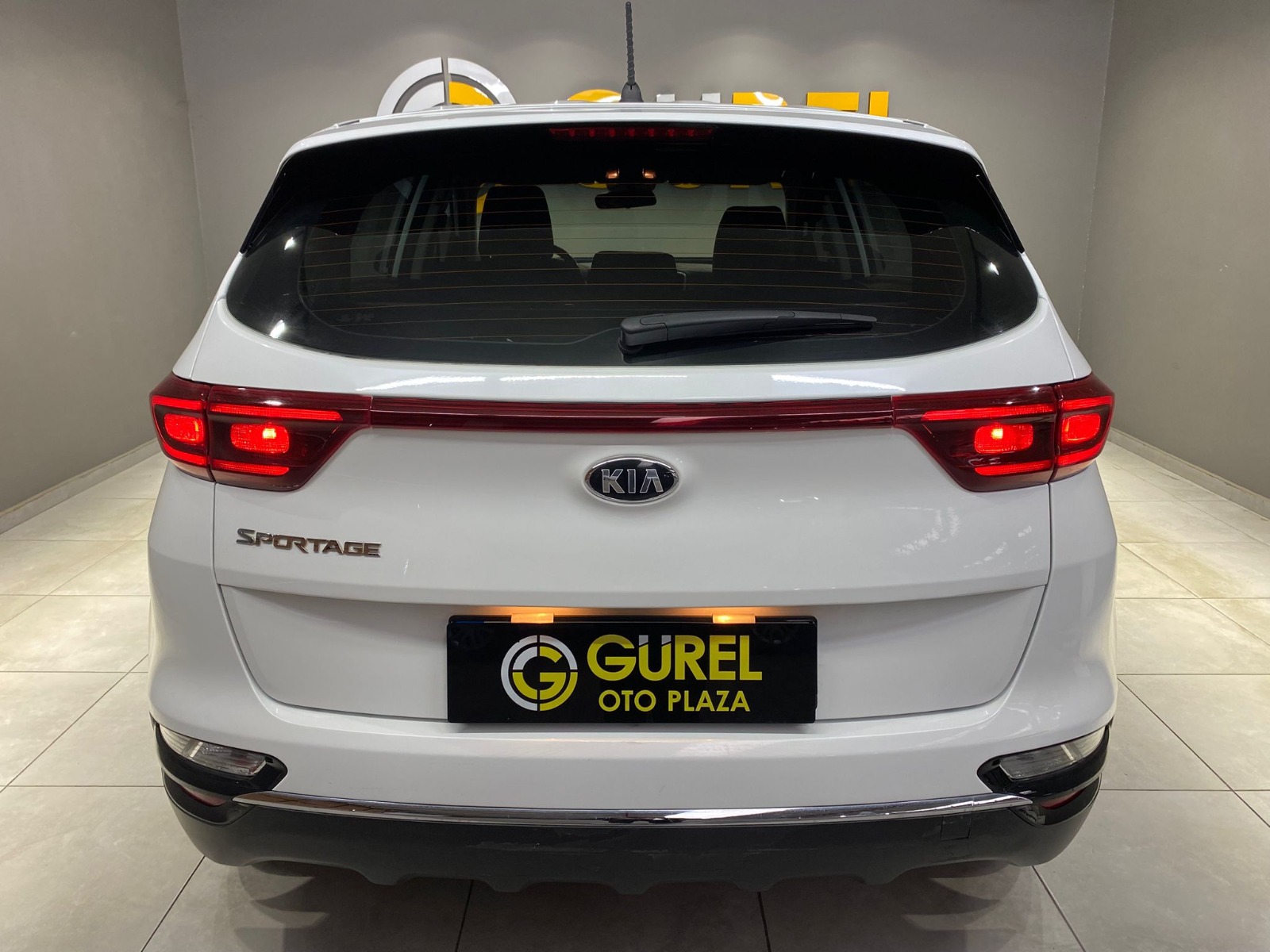 2020 Benzin Manuel Kia Sportage Beyaz Gürel Tasarım Aksesuar Otomotiv San. Tic. Ltd. Şti.