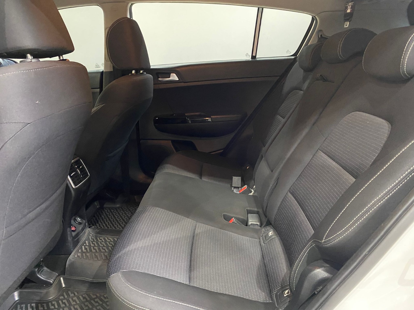 2020 Benzin Manuel Kia Sportage Beyaz Gürel Tasarım Aksesuar Otomotiv San. Tic. Ltd. Şti.