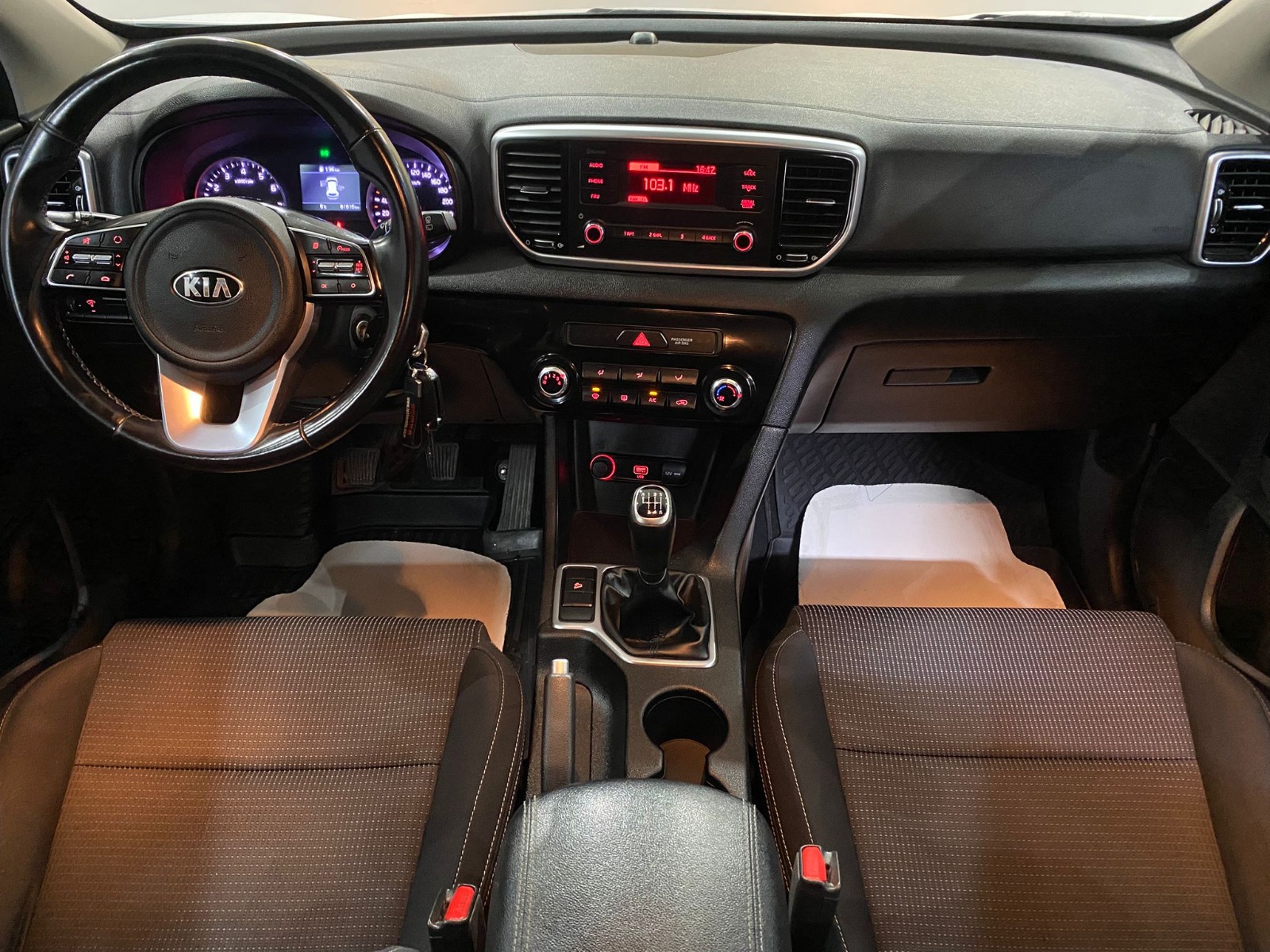 2020 Benzin Manuel Kia Sportage Beyaz Gürel Tasarım Aksesuar Otomotiv San. Tic. Ltd. Şti.