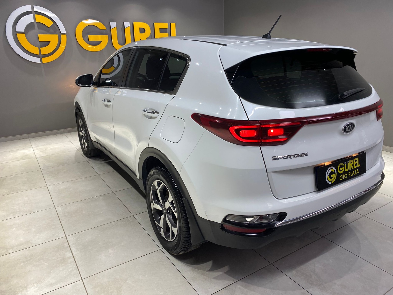 2020 Benzin Manuel Kia Sportage Beyaz Gürel Tasarım Aksesuar Otomotiv San. Tic. Ltd. Şti.