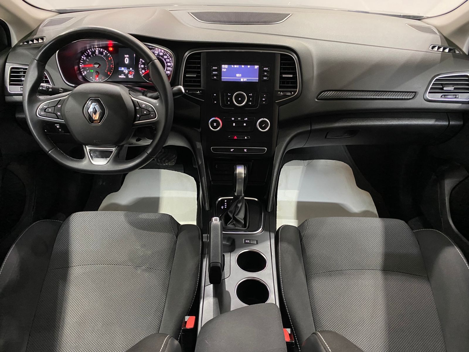 TaksitliOto.Net | 2.El Renault Megane Sedan 1.3 TCe Joy EDC | Otomatik & Benzin | Gri | İzmir.2el 2022 Benzin Otomatik Renault Megane Gri Gürel Tasarım Aksesuar Otomotiv San. Tic. Ltd. Şti.