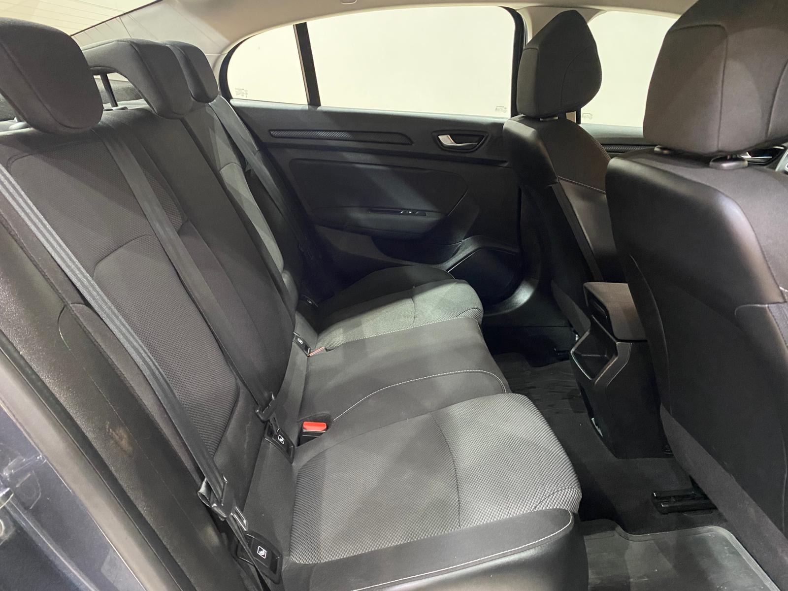 TaksitliOto.Net | 2.El Renault Megane Sedan 1.3 TCe Joy EDC | Otomatik & Benzin | Gri | İzmir.2el 2022 Benzin Otomatik Renault Megane Gri Gürel Tasarım Aksesuar Otomotiv San. Tic. Ltd. Şti.