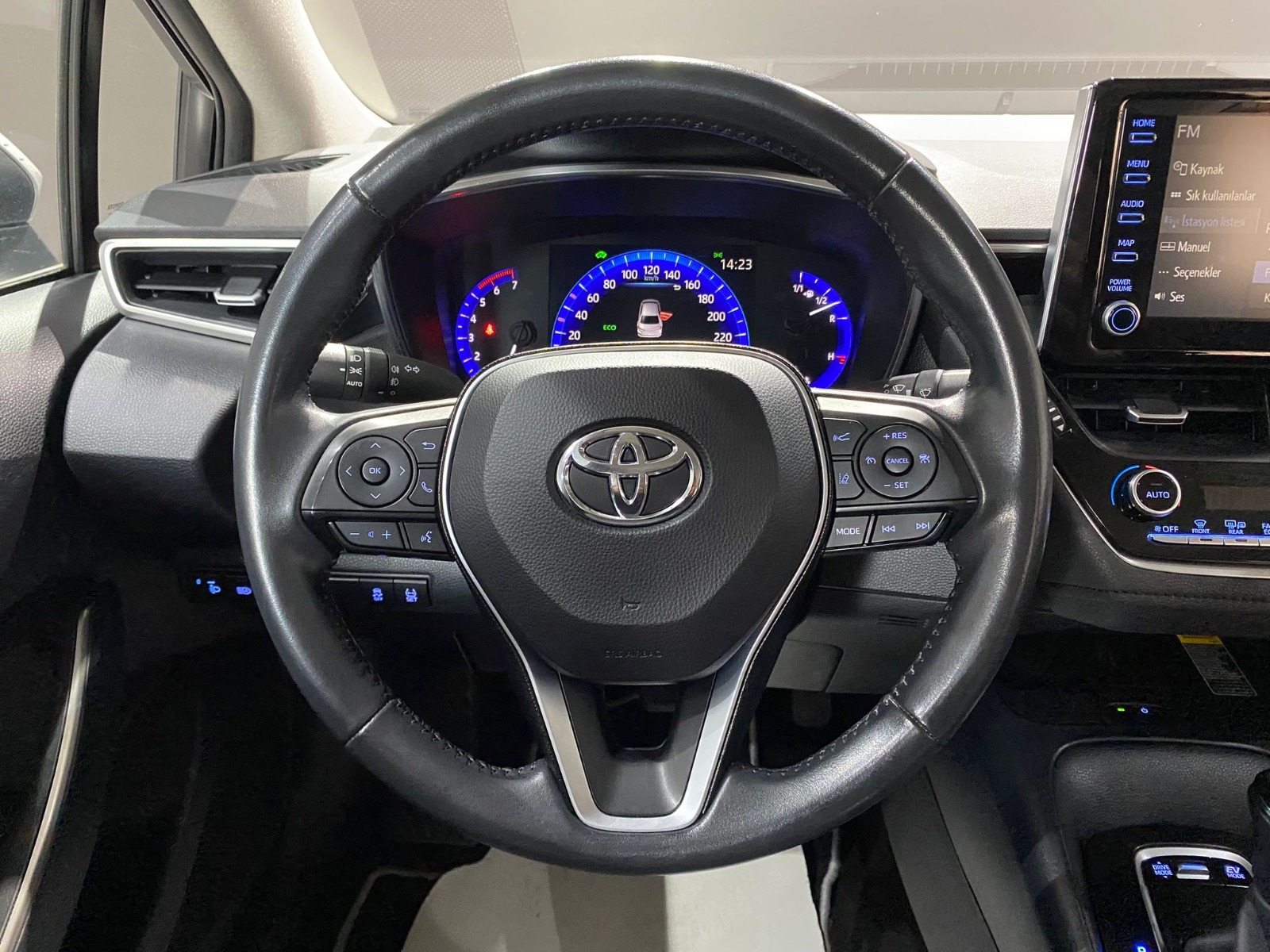 2020 Hybrid Otomatik Toyota Corolla Gri Gürel Tasarım Aksesuar Otomotiv San. Tic. Ltd. Şti.