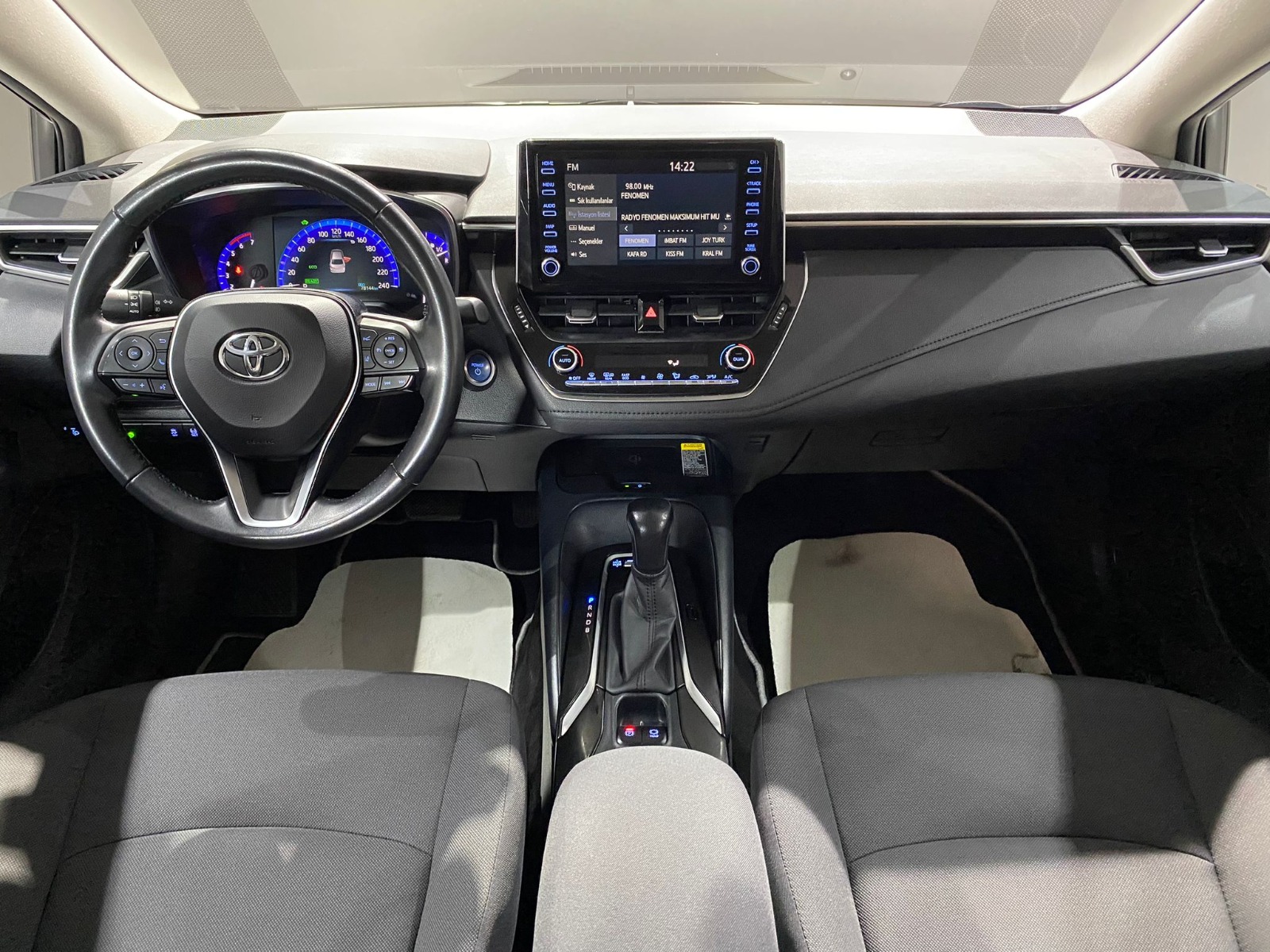 2020 Hybrid Otomatik Toyota Corolla Gri Gürel Tasarım Aksesuar Otomotiv San. Tic. Ltd. Şti.