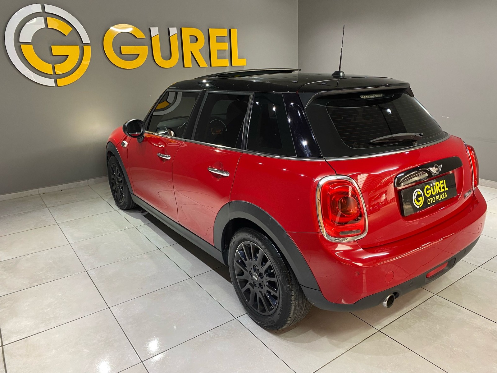 2017 Benzin Otomatik Mini Cooper Kırmızı Gürel Tasarım Aksesuar Otomotiv San. Tic. Ltd. Şti.
