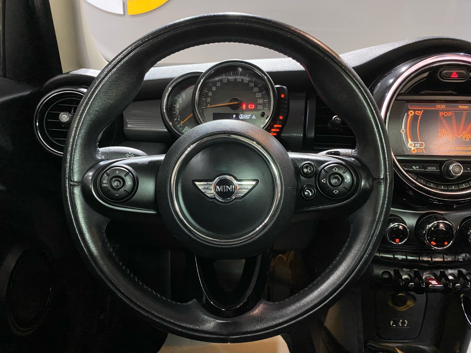 2017 Benzin Otomatik Mini Cooper Kırmızı Gürel Tasarım Aksesuar Otomotiv San. Tic. Ltd. Şti.
