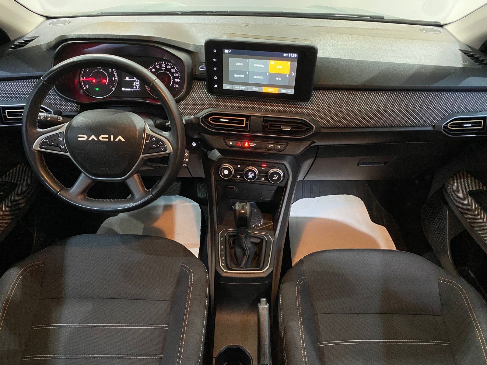 2023 Benzin Otomatik Dacia Sandero Yeşil Gürel Tasarım Aksesuar Otomotiv San. Tic. Ltd. Şti.