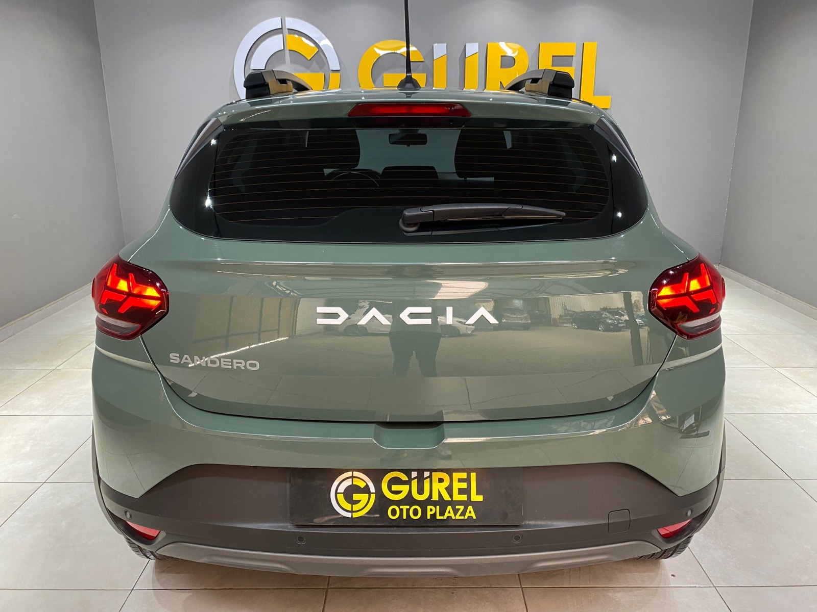 2023 Benzin Otomatik Dacia Sandero Yeşil Gürel Tasarım Aksesuar Otomotiv San. Tic. Ltd. Şti.