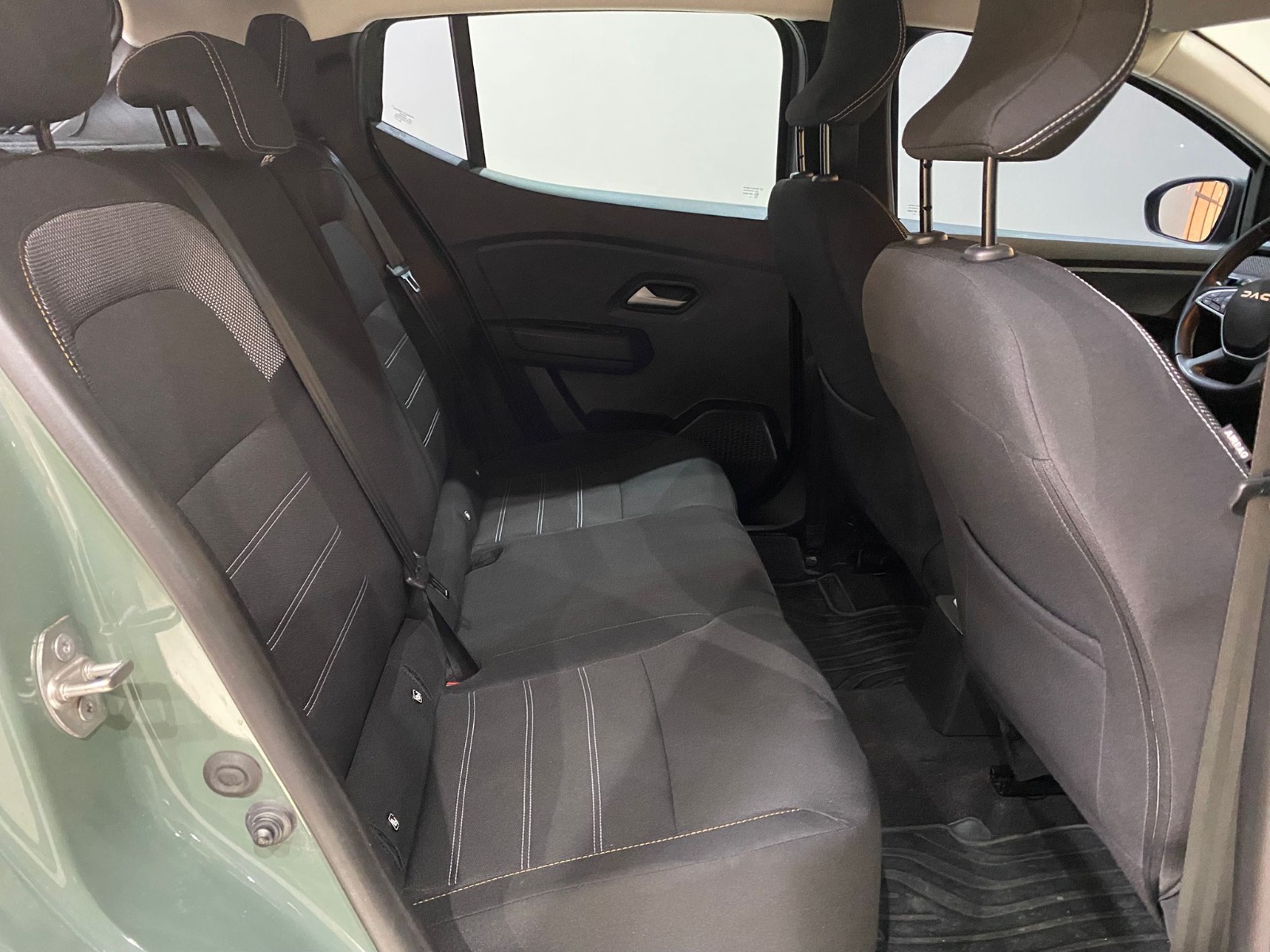 2023 Benzin Otomatik Dacia Sandero Yeşil Gürel Tasarım Aksesuar Otomotiv San. Tic. Ltd. Şti.