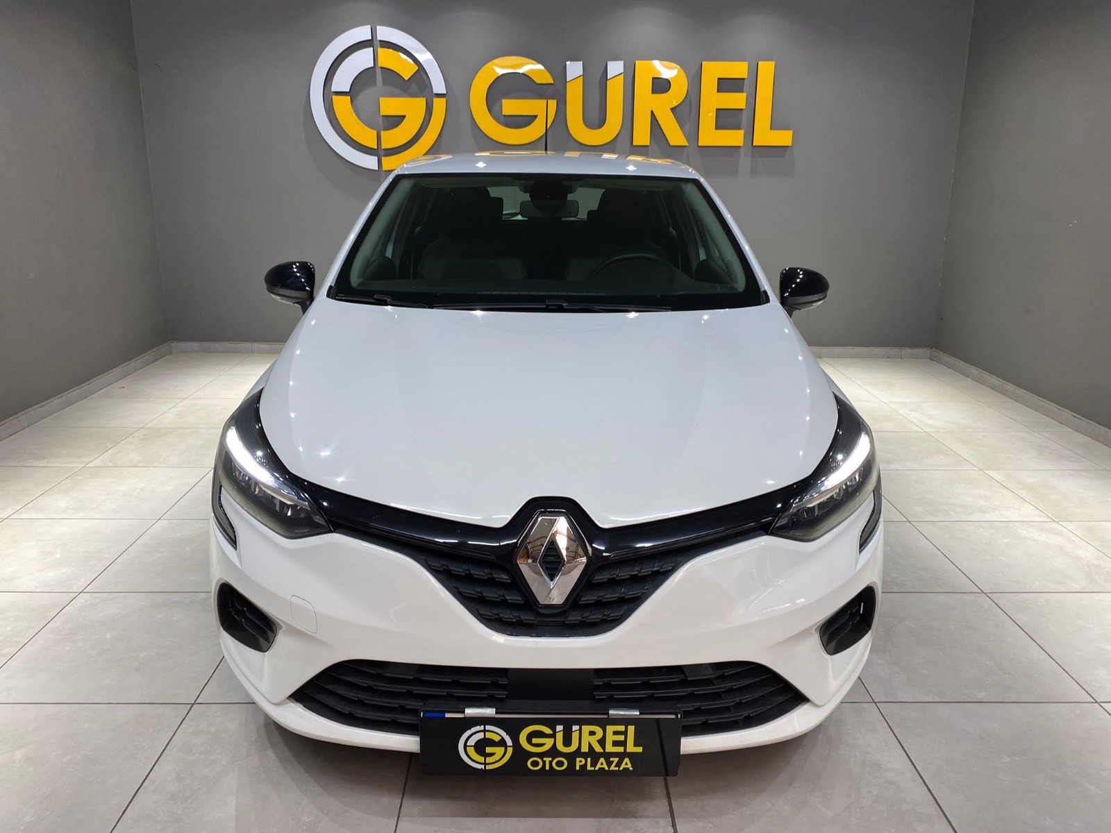2023 Benzin Otomatik Renault Clio Beyaz Gürel Tasarım Aksesuar Otomotiv San. Tic. Ltd. Şti.