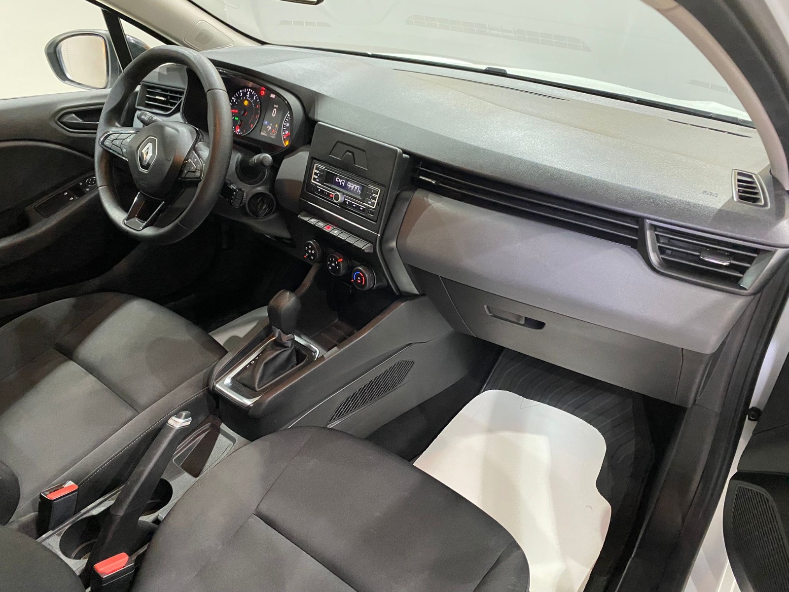 2023 Benzin Otomatik Renault Clio Beyaz Gürel Tasarım Aksesuar Otomotiv San. Tic. Ltd. Şti.