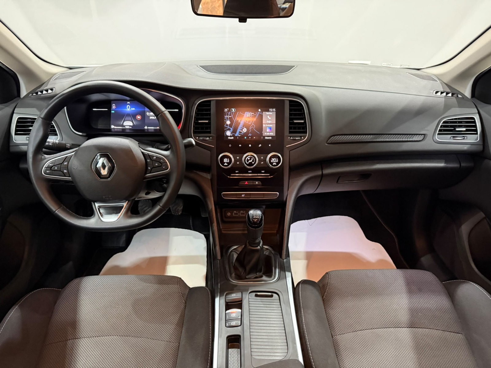 2026 Benzin Manuel RENAULT MEGANE Beyaz Gürel Tasarım Aksesuar Otomotiv San. Tic. Ltd. Şti.