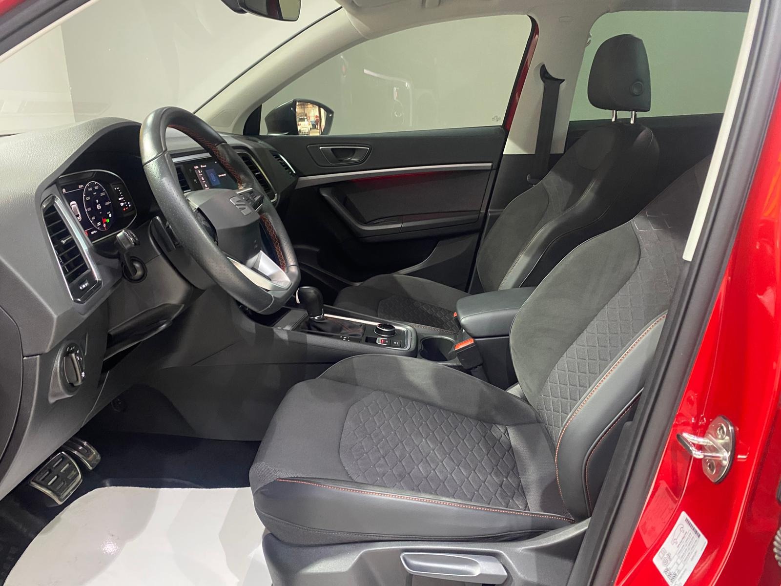 2023 Benzin Otomatik Seat Ateca Kırmızı Gürel Tasarım Aksesuar Otomotiv San. Tic. Ltd. Şti.