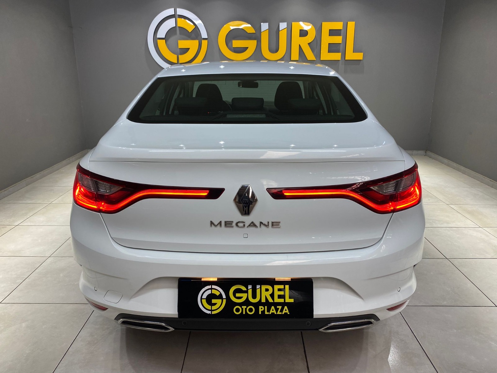 2023 Benzin Otomatik Renault Megane Beyaz Gürel Tasarım Aksesuar Otomotiv San. Tic. Ltd. Şti.