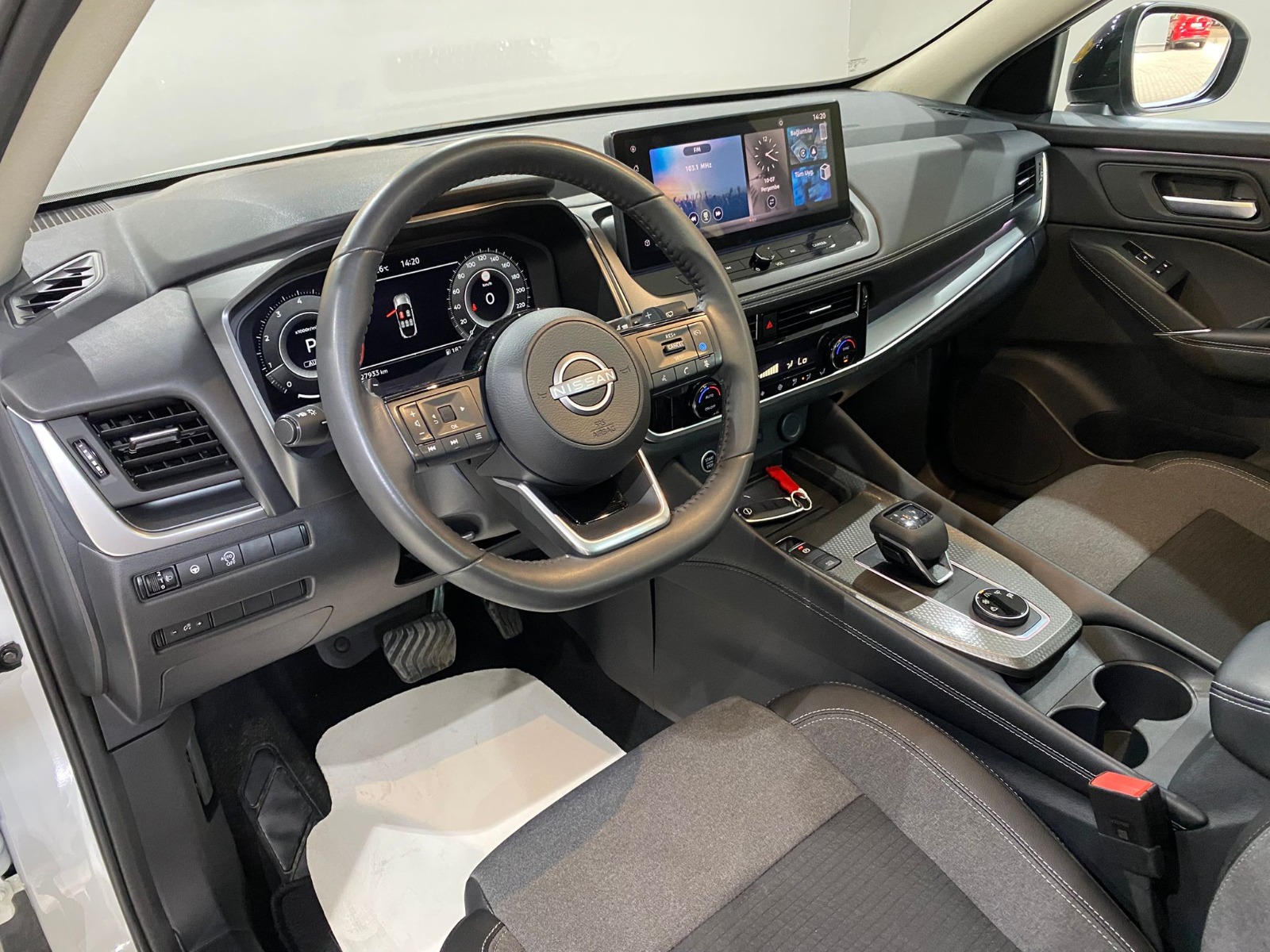 2024 MHEV Otomatik Nissan Qashqai Beyaz Gürel Tasarım Aksesuar Otomotiv San. Tic. Ltd. Şti.