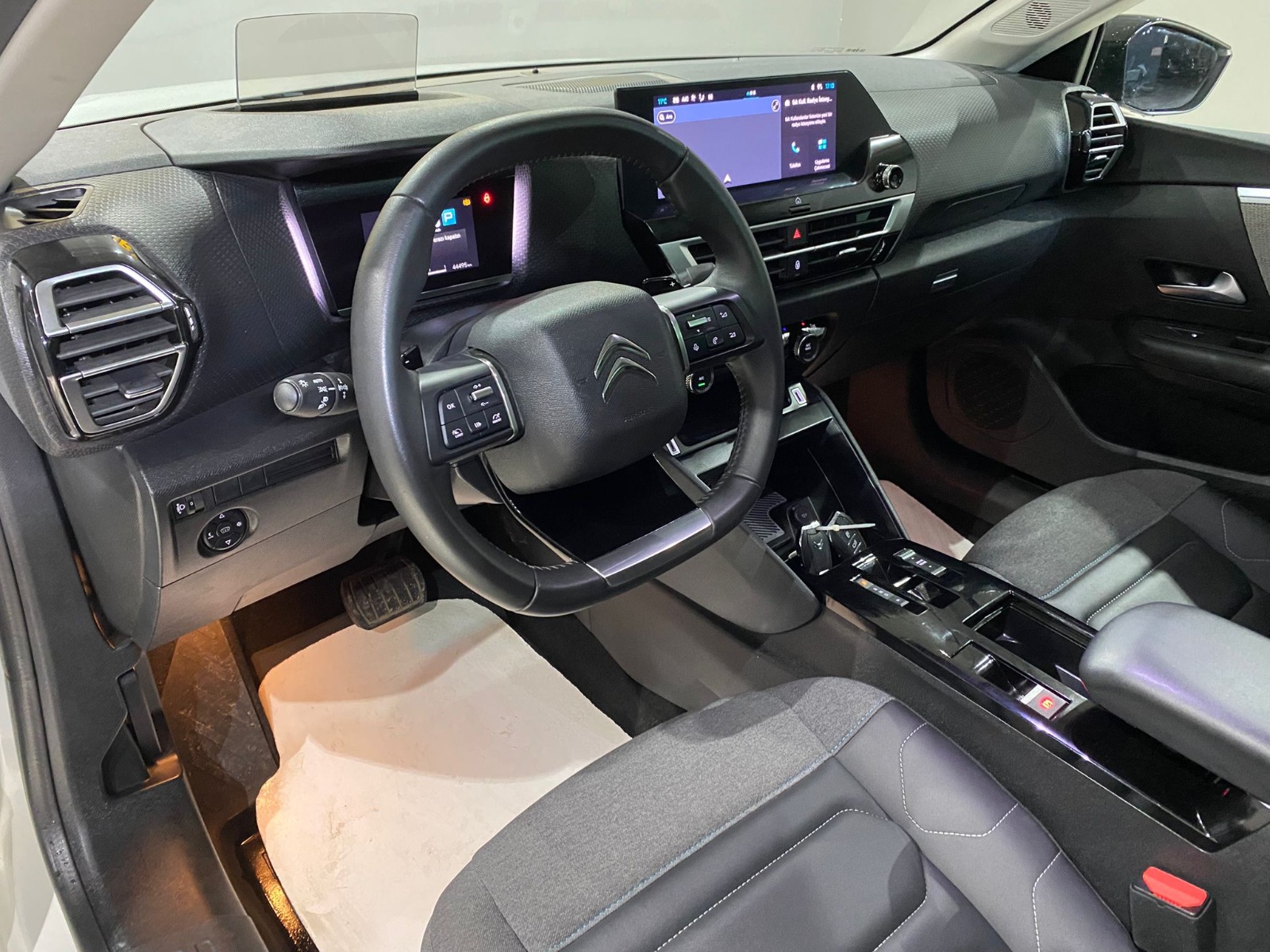 2023 Benzin Otomatik Citroen C4 Beyaz Gürel Tasarım Aksesuar Otomotiv San. Tic. Ltd. Şti.