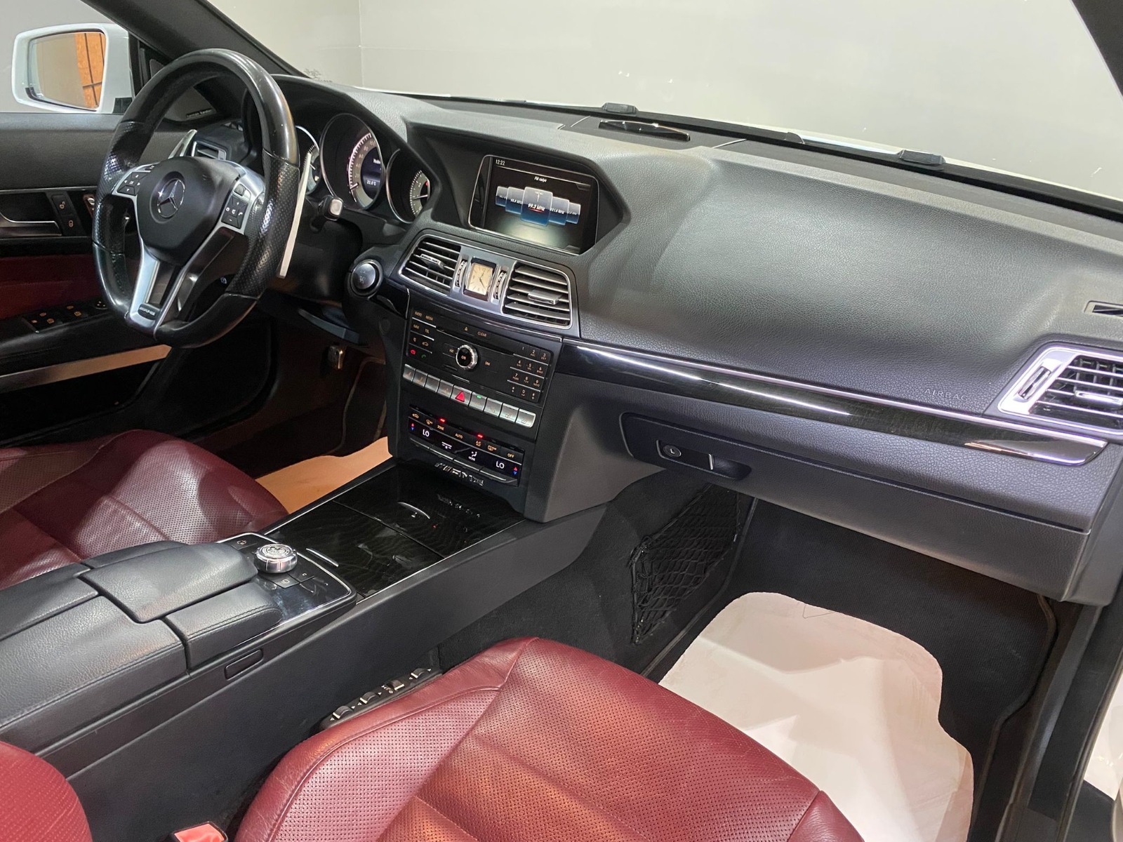 2016 Benzin Otomatik Mercedes-Benz E Beyaz Gürel Tasarım Aksesuar Otomotiv San. Tic. Ltd. Şti.