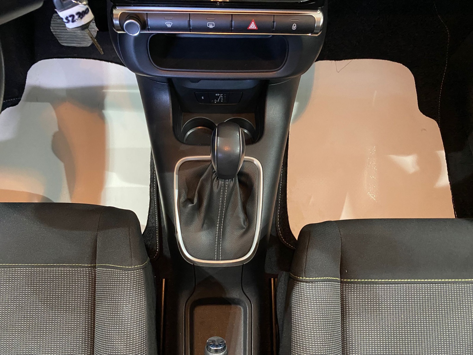 2024 Benzin Otomatik Citroen C3 Beyaz Gürel Tasarım Aksesuar Otomotiv San. Tic. Ltd. Şti.