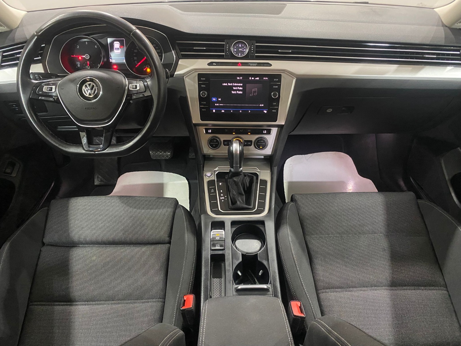 2018 Dizel Otomatik Volkswagen Passat Mavi Gürel Tasarım Aksesuar Otomotiv San. Tic. Ltd. Şti.