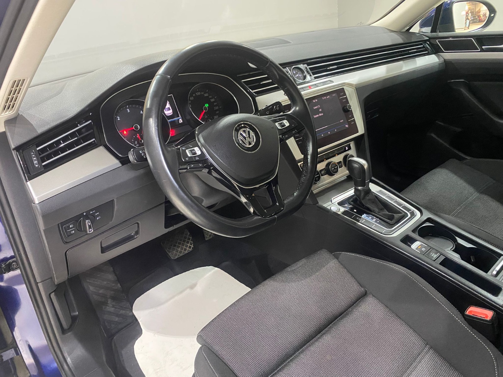 2018 Dizel Otomatik Volkswagen Passat Mavi Gürel Tasarım Aksesuar Otomotiv San. Tic. Ltd. Şti.