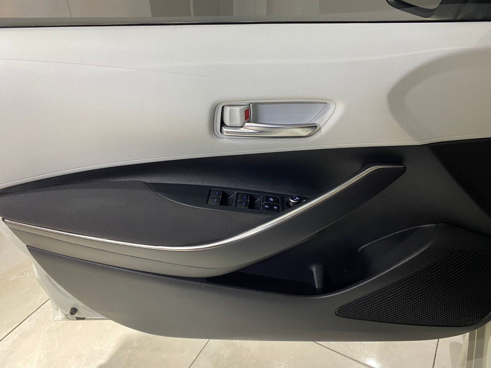 2021 Benzin Otomatik Toyota Corolla Beyaz Gürel Tasarım Aksesuar Otomotiv San. Tic. Ltd. Şti.