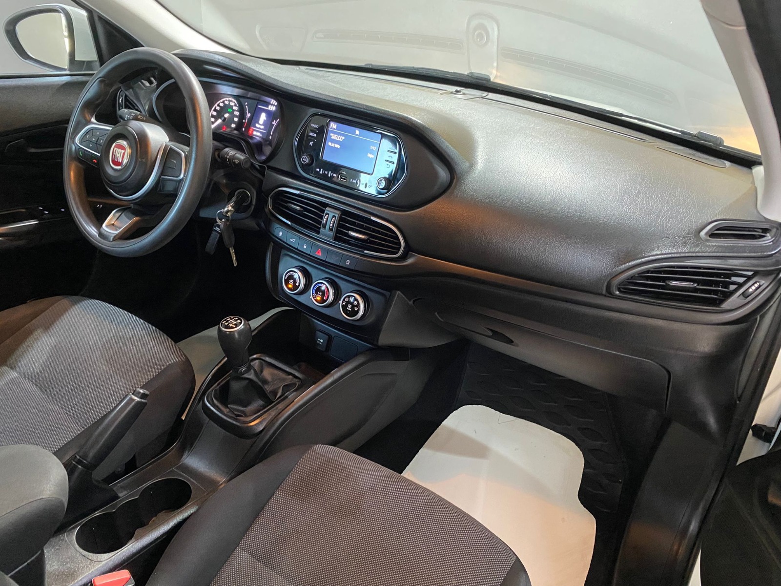 2022 Dizel Manuel Fiat Egea Beyaz Gürel Tasarım Aksesuar Otomotiv San. Tic. Ltd. Şti.