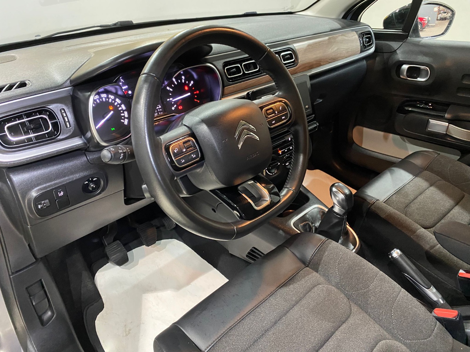 2022 Benzin Manuel Citroen C3 Gri Gürel Tasarım Aksesuar Otomotiv San. Tic. Ltd. Şti.