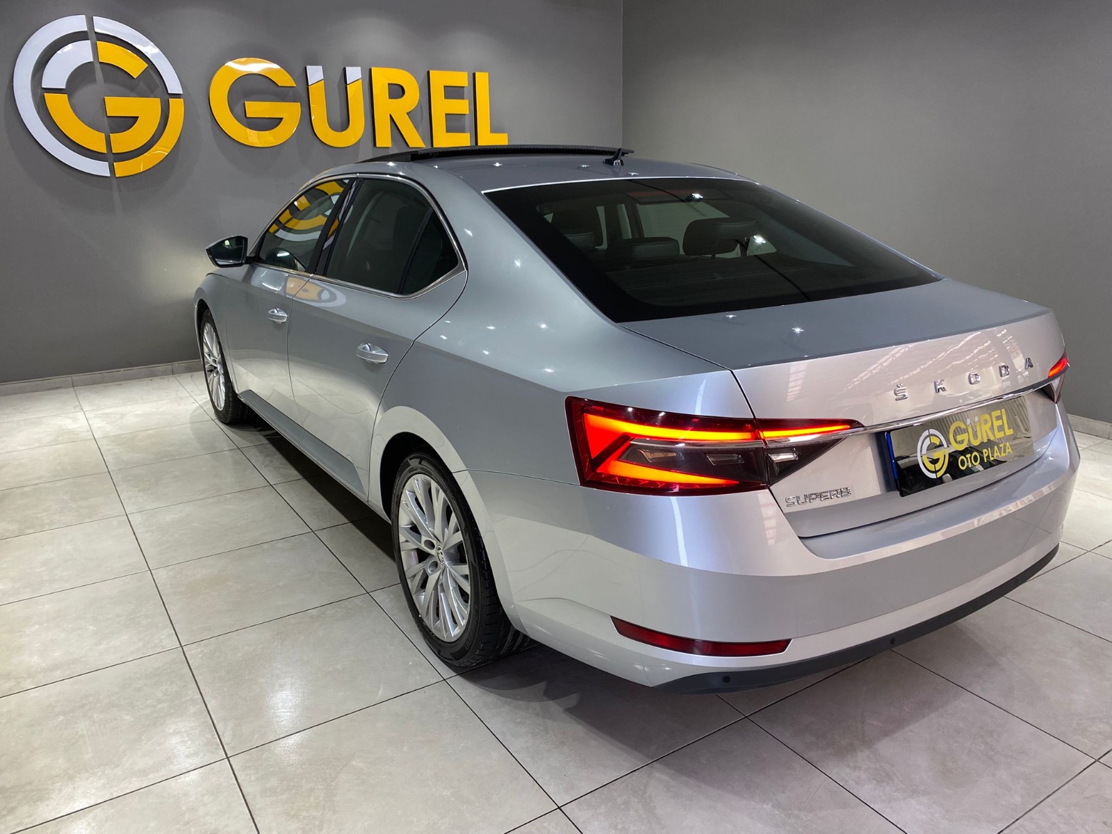 2022 Benzin Otomatik Skoda Superb Gri Gürel Tasarım Aksesuar Otomotiv San. Tic. Ltd. Şti.