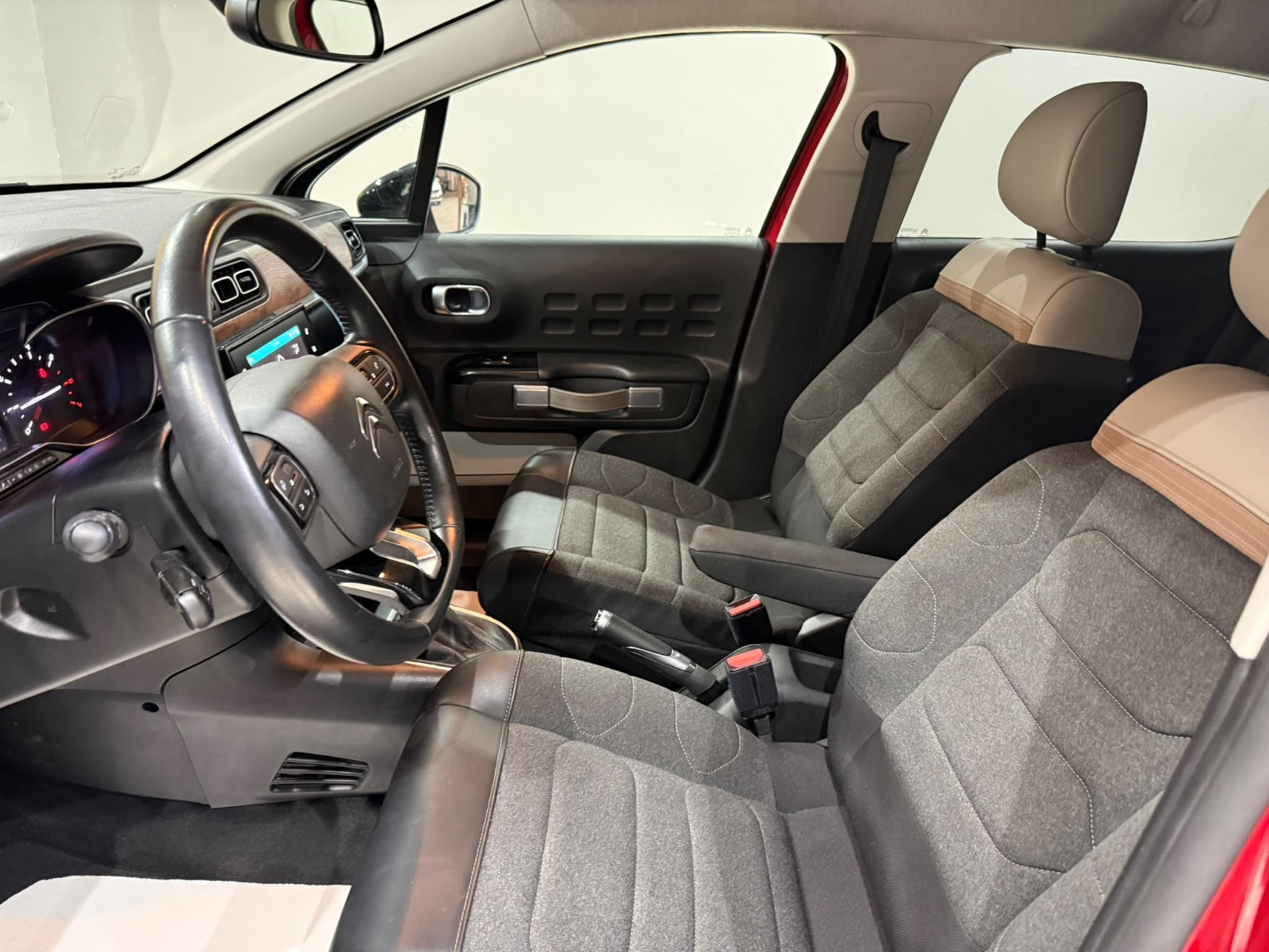 2020 Benzin Otomatik Citroen C3 Kırmızı Gürel Tasarım Aksesuar Otomotiv San. Tic. Ltd. Şti.