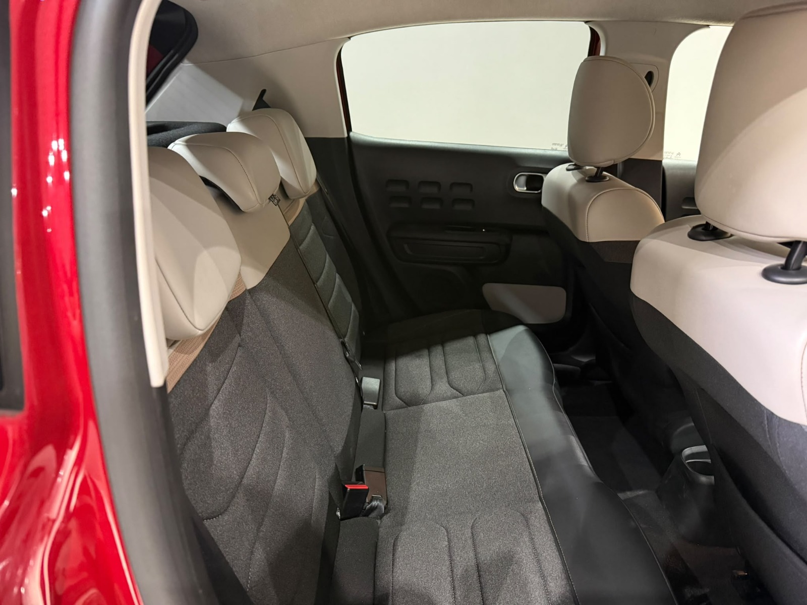 2020 Benzin Otomatik Citroen C3 Kırmızı Gürel Tasarım Aksesuar Otomotiv San. Tic. Ltd. Şti.