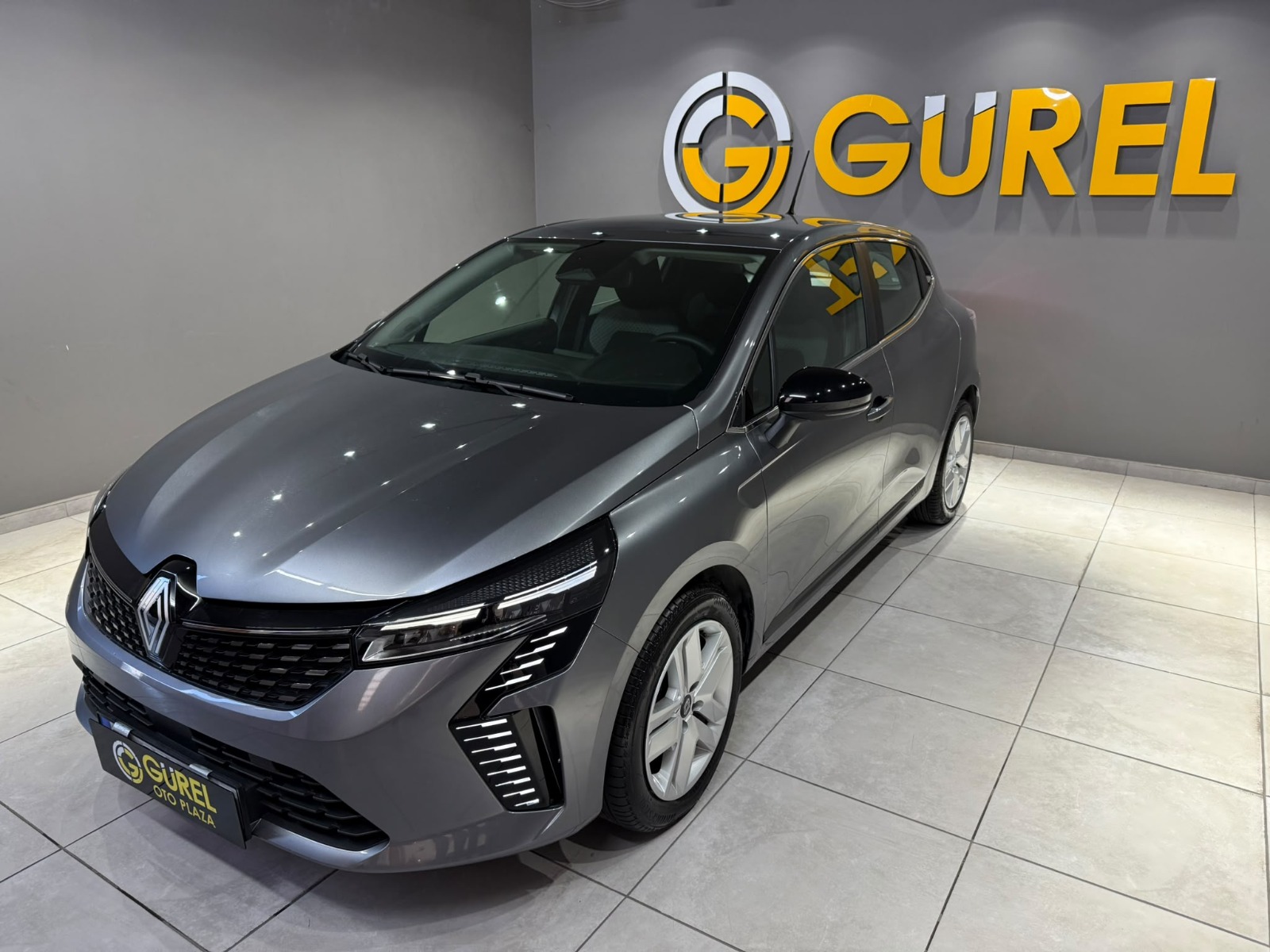 2025 Benzin Otomatik Renault Clio Gri Gürel Tasarım Aksesuar Otomotiv San. Tic. Ltd. Şti.