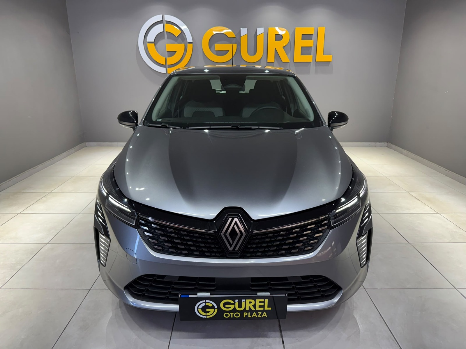 2025 Benzin Otomatik Renault Clio Gri Gürel Tasarım Aksesuar Otomotiv San. Tic. Ltd. Şti.