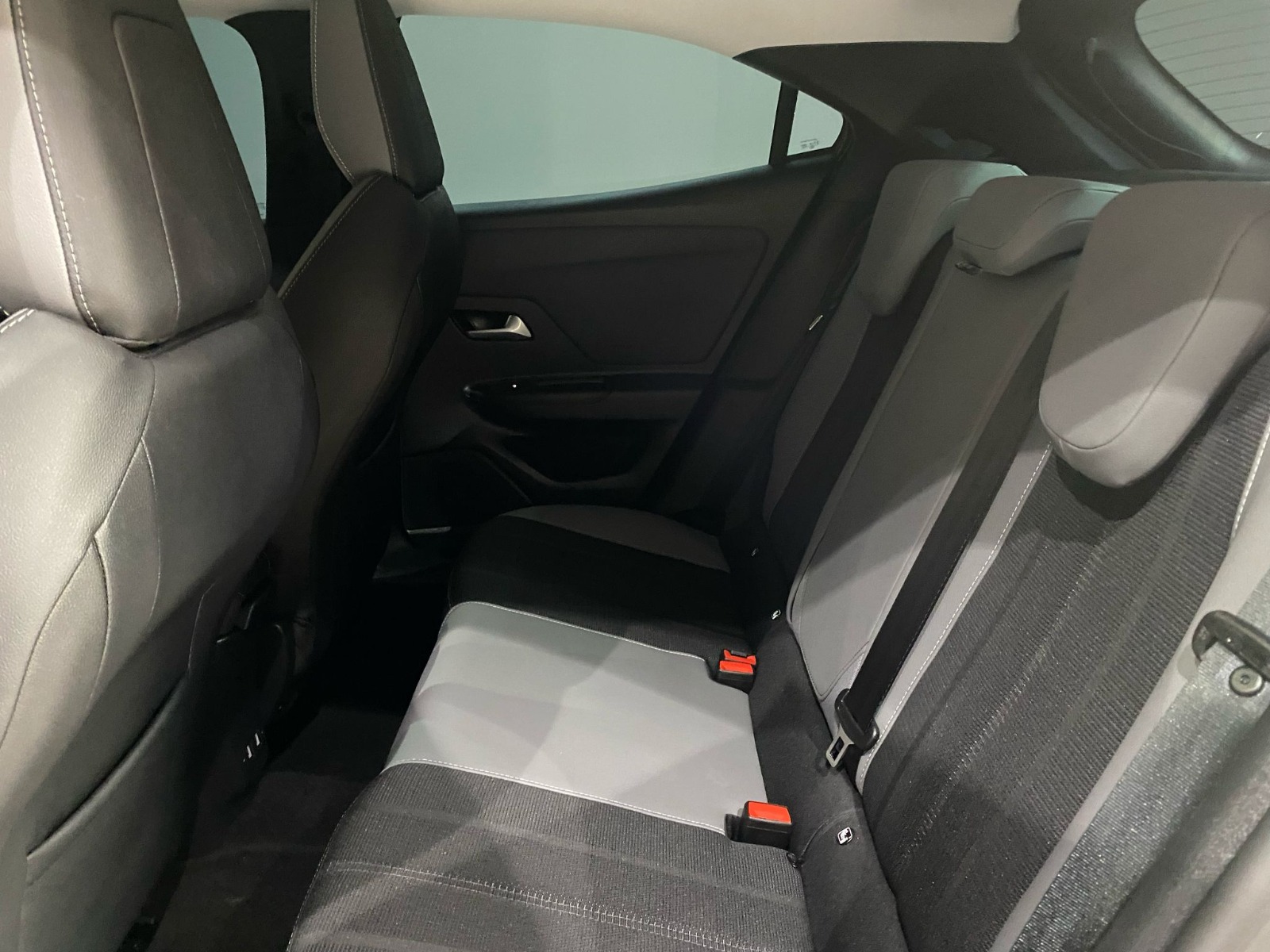 2024 Benzin Otomatik Opel Mokka Siyah Gürel Tasarım Aksesuar Otomotiv San. Tic. Ltd. Şti.