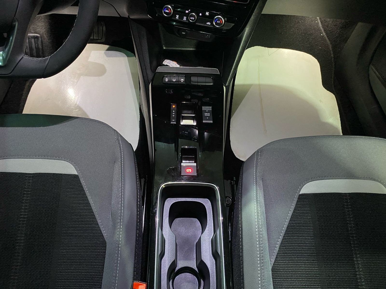 2024 Benzin Otomatik Opel Mokka Siyah Gürel Tasarım Aksesuar Otomotiv San. Tic. Ltd. Şti.